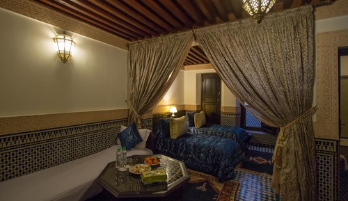 Suite (Prestige)