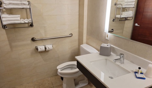 Habitación estándar, 2 camas dobles, accesible en silla de ruedas (Mobility, Access Tub)