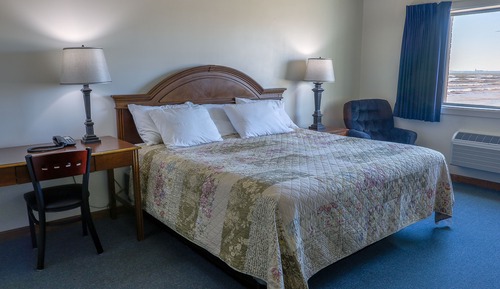 Lakeside One King Bed