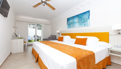 Habitación doble superior, en la zona del jardín