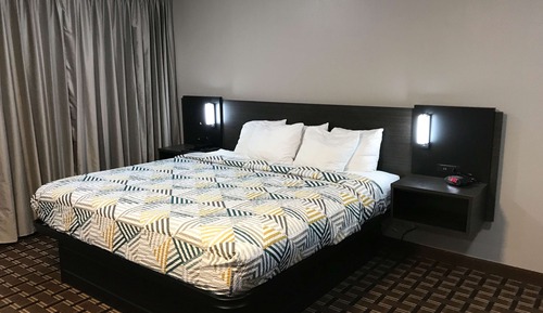 Habitación estándar, 1 cama de matrimonio grande, fumadores, frigorífico y microondas