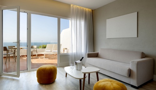 Suite junior, terraza, vistas al mar