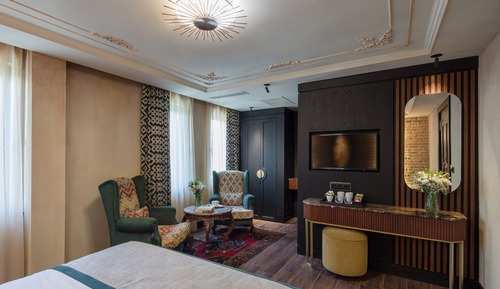 Deluxe Room with Sea View