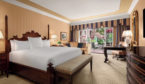 Suite, 1 habitación (King Bed, Paseo)