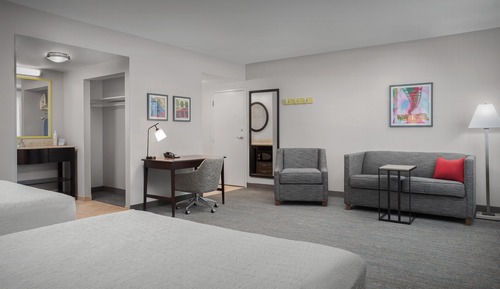 Estudio, no fumadores (Two Queens with Sofa bed)