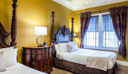 Coach Room 2 Queen Beds