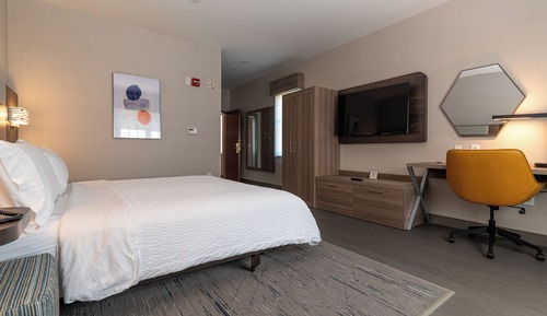 Habitación estándar, 1 cama de matrimonio grande (Mobility, Roll-In Shower)