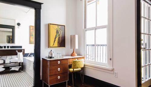 Suite, 1 cama de matrimonio grande, balcón, vistas a la ciudad (The New Yorker)