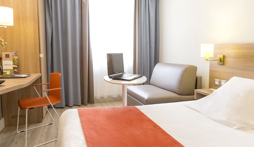 Habitación Confort, 1 cama de matrimonio (with Single Sofabed)