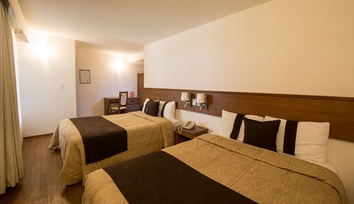 Habitación estándar doble, 2 camas dobles