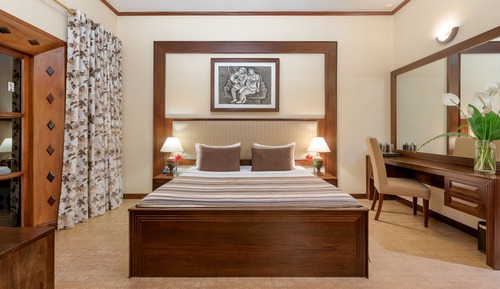 Junior Mountain View Suite