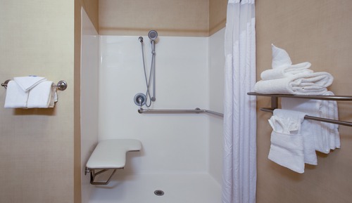 Habitación estándar, 1 cama de matrimonio grande, accesible en silla de ruedas (Accessible Tub)