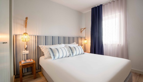 Suite superior, 2 habitaciones, vistas a la piscina