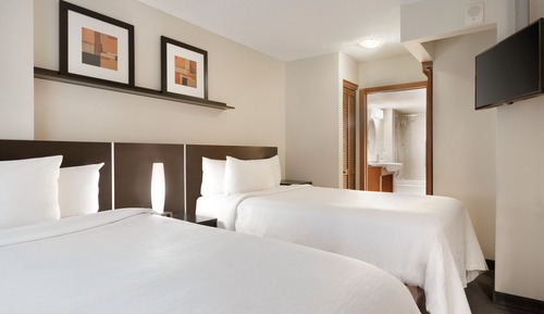 Suite Deluxe (Premium, 2 Double Beds with Sofa bed)