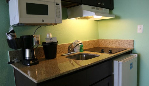 Habitación estándar, 2 camas dobles, junto a la piscina