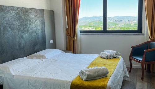 Habitación clásica con 1 cama doble o 2 individuales