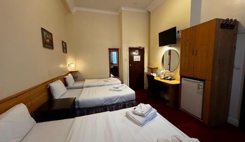 Habitación cuádruple, baño privado