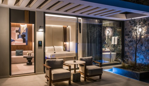 Cave Suite Private Pool with Sea View
