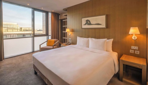 Suite, balcón
