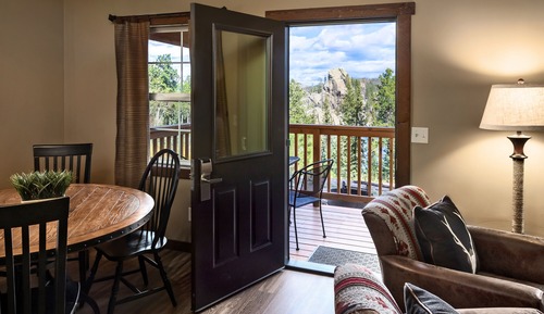 Premium Cabin, 2 Bedrooms, 2 Bathrooms, Valley View