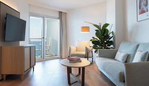 The Loft Sea View (2+2)