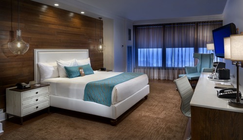 Habitación Deluxe, 1 cama de matrimonio grande, en una planta alta