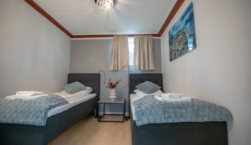 Habitación básica, 2 camas individuales, baño compartido