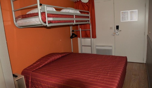 Habitación estándar, varias camas (1 Double and 1 Single bed)