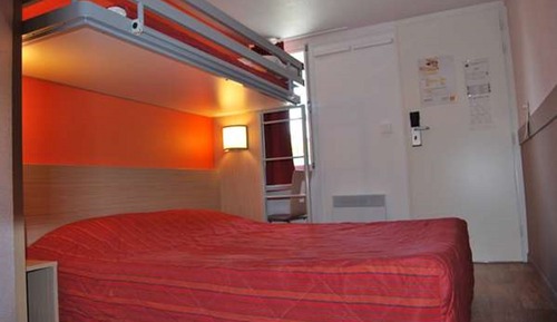 Habitación estándar, varias camas (1 Double and 1 Single bed)