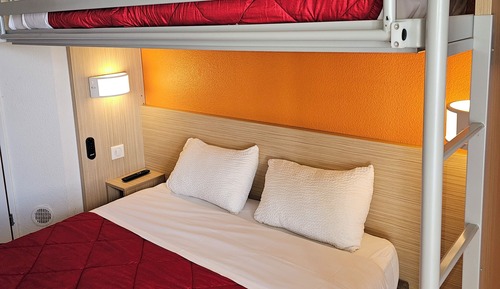 Habitación estándar, varias camas (1 Double and 1 Single bed)