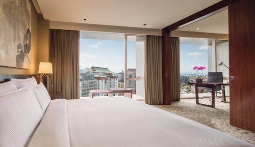 Suite, 1 cama de matrimonio grande (Regent Club, High Floor)
