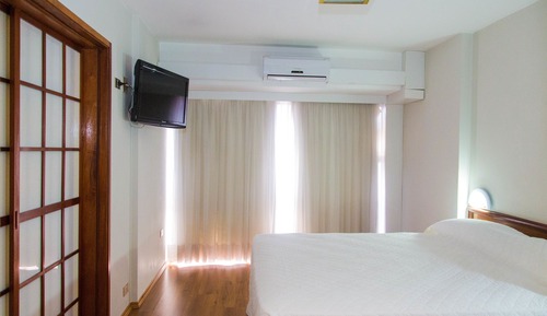 Suite de lujo, bañera de hidromasaje