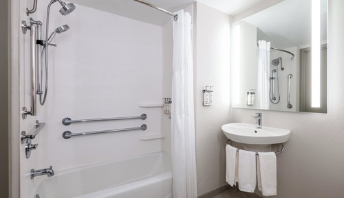 Suite, 1 cama de matrimonio grande con sofá cama (Mobility, Accessible Tub)
