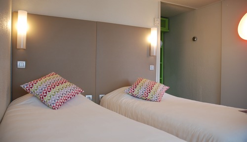 Next Generation, Habitación estándar, 2 camas individuales