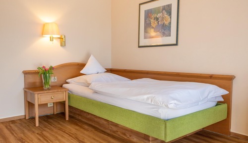 Comfort Plus Einzelzimmer mit Balkon