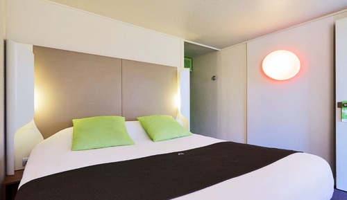 Next Generation, Habitación superior, 1 cama doble