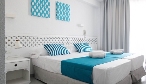 Habitación doble, balcón