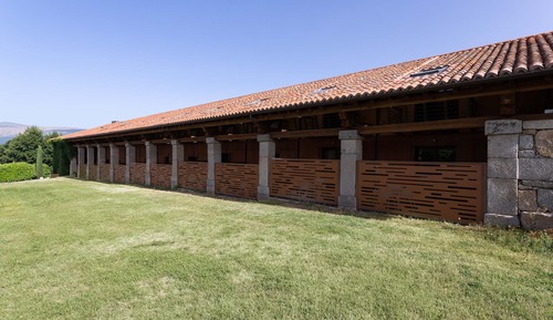 Habitación Triple + bañera de hidromasaje + wifi gratis (2 adultos + 1 niño)