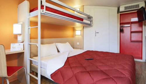 Habitación estándar, varias camas (1 Double and 1 Single bed)