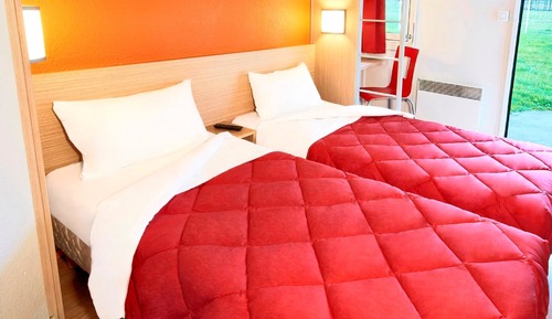 Habitación estándar, varias camas (1 Double and 1 Single bed)