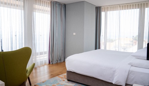 Suite ejecutiva, 1 cama de matrimonio grande, balcón, vistas al mar