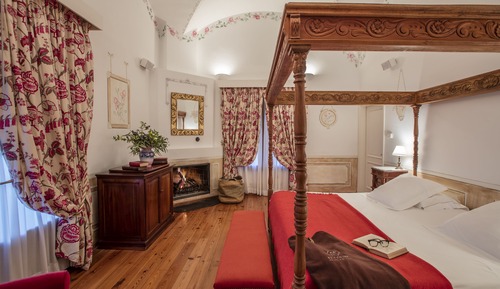 Suite, 1 cama de matrimonio grande con sofá cama, baño privado (Suite Colibri)