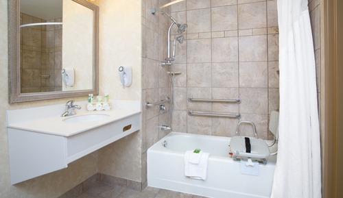 Suite, 2 camas de matrimonio (Communications, Accessible Tub)