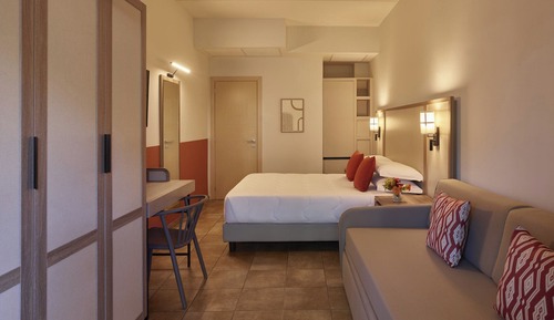 Habitación superior, vistas al jardín