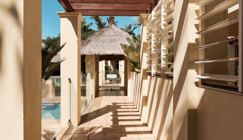 Apartamento, 4 habitaciones (Four Bedroom Beachfront Apartment)