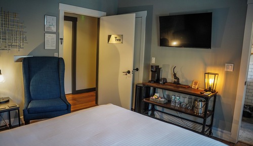Habitación (The Hadley Room)