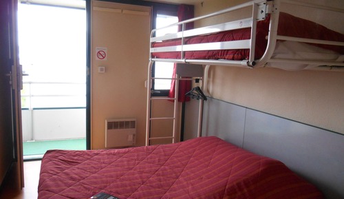 Habitación estándar, varias camas (1 Double and 1 Single bed)