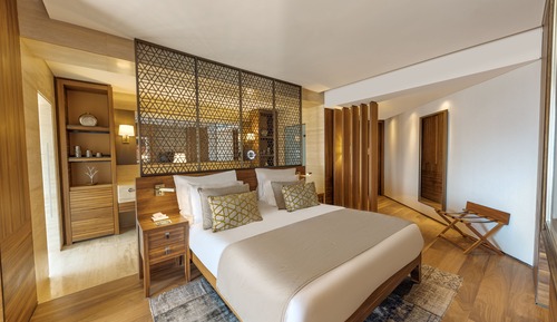 Superior Suite Partial Sea View