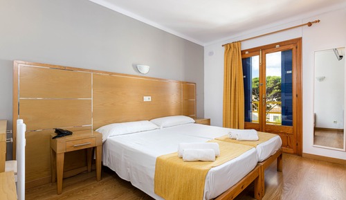 Habitación doble, balcón