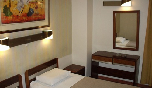 Habitación con 1 cama doble o 2 individuales